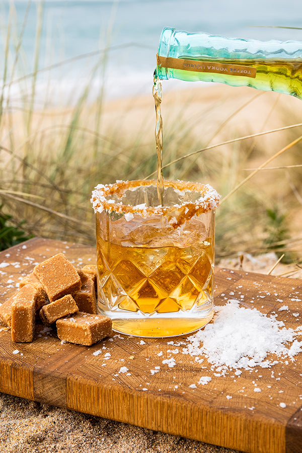 TOFFEE ON THE ROCKS – Connie Glaze